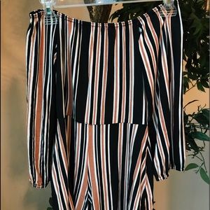 BOOHOO - short off the shoulder romper -sz 4 - NWT